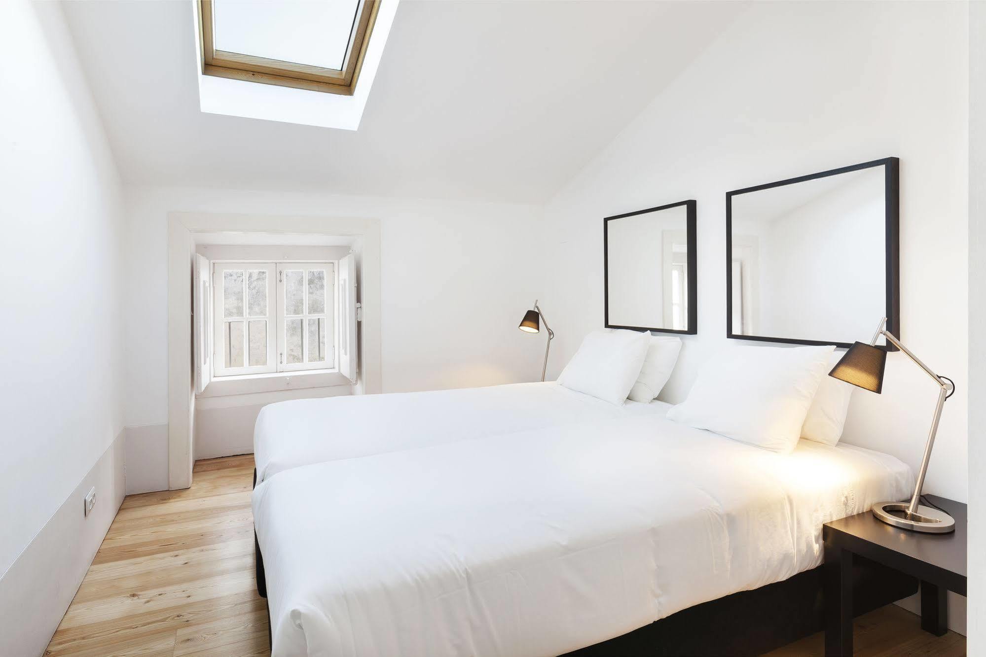 Freedom Serviced Apartments - Cais Do Sodre Lissabon Buitenkant foto